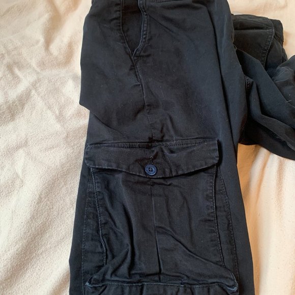 Black Cargo Pants from local French brand Hero Seven - Picture 3 of 6